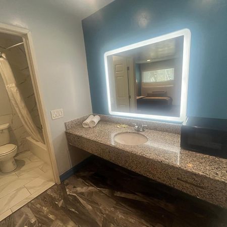 Travel Inn Motel Анахайм Екстериор снимка